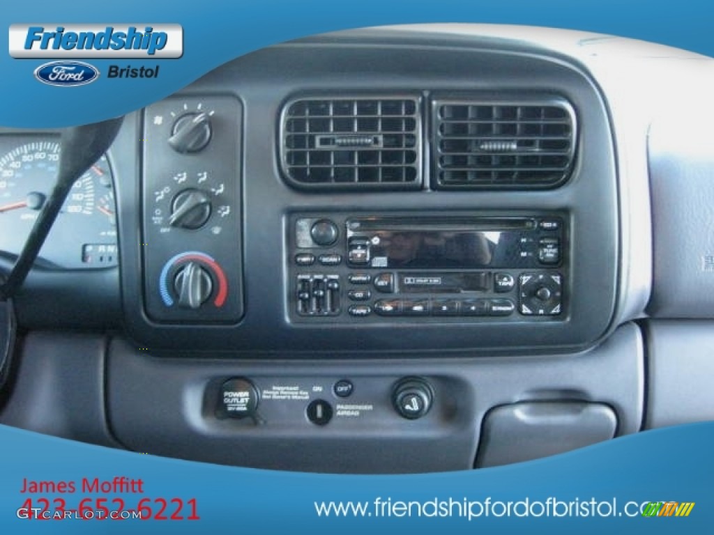 1999 Dakota SLT Extended Cab 4x4 - Bright White / Mist Gray photo #20