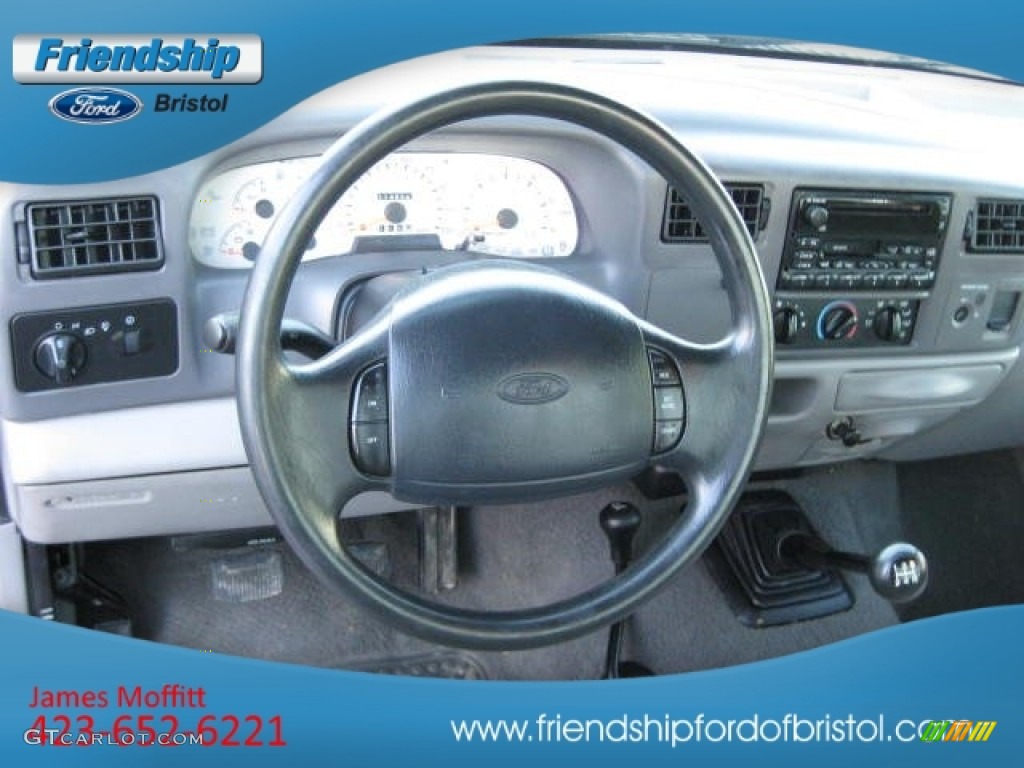 2001 F250 Super Duty XLT Regular Cab 4x4 - Toreador Red Metallic / Medium Graphite photo #16