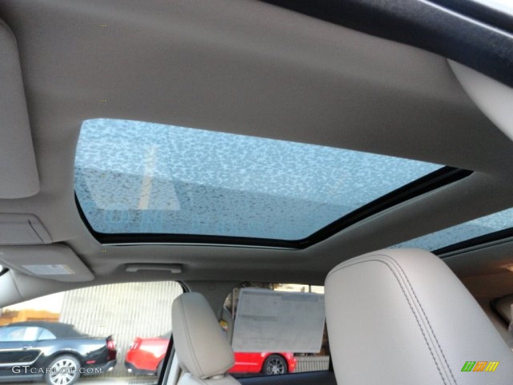 2012 Edge SEL - White Platinum Metallic Tri-Coat / Medium Light Stone photo #16