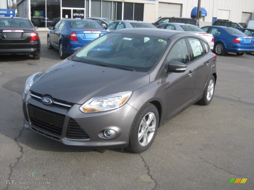2012 Focus SE Sport 5-Door - Sterling Grey Metallic / Two-Tone Sport photo #1
