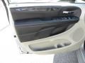 Bright Silver Metallic - Grand Caravan Mainstreet Photo No. 5