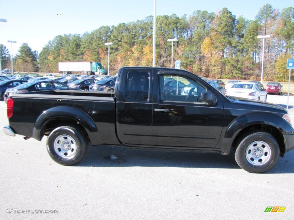 2007 Frontier XE King Cab - Super Black / Steel photo #6