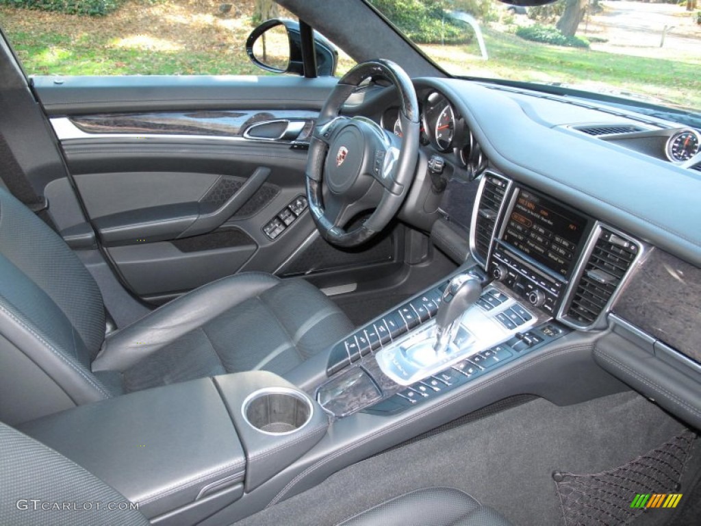 Black Interior 2011 Porsche Panamera Turbo Photo #56733316