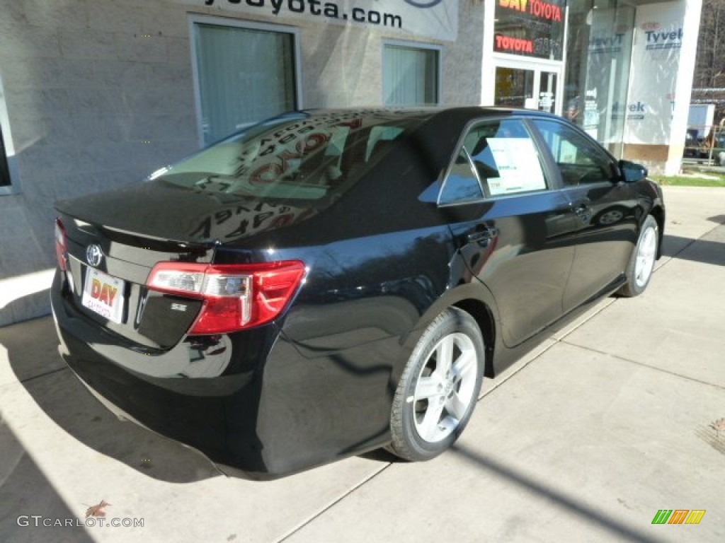 2012 Camry SE - Attitude Black Metallic / Black photo #2