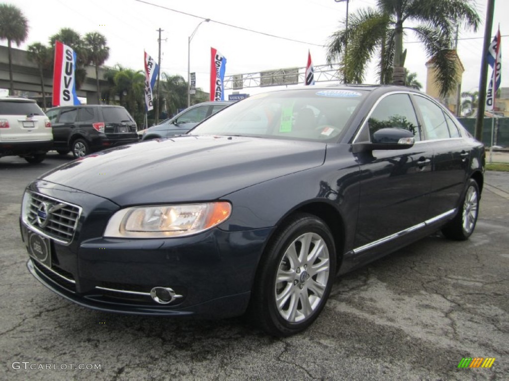 Caspian Blue Metallic Volvo S80