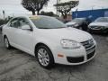 Candy White - Jetta SE Sedan Photo No. 7
