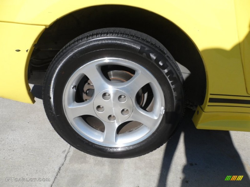 2001 Mustang V6 Coupe - Zinc Yellow Metallic / Dark Charcoal photo #11