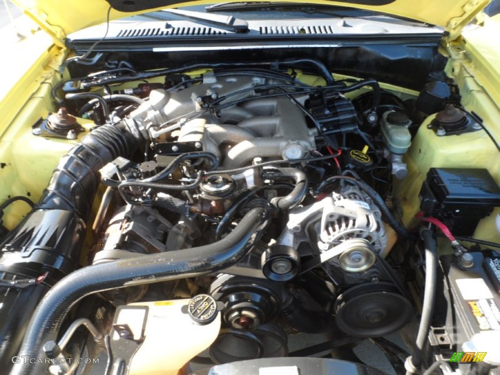 2001 Mustang V6 Coupe - Zinc Yellow Metallic / Dark Charcoal photo #17