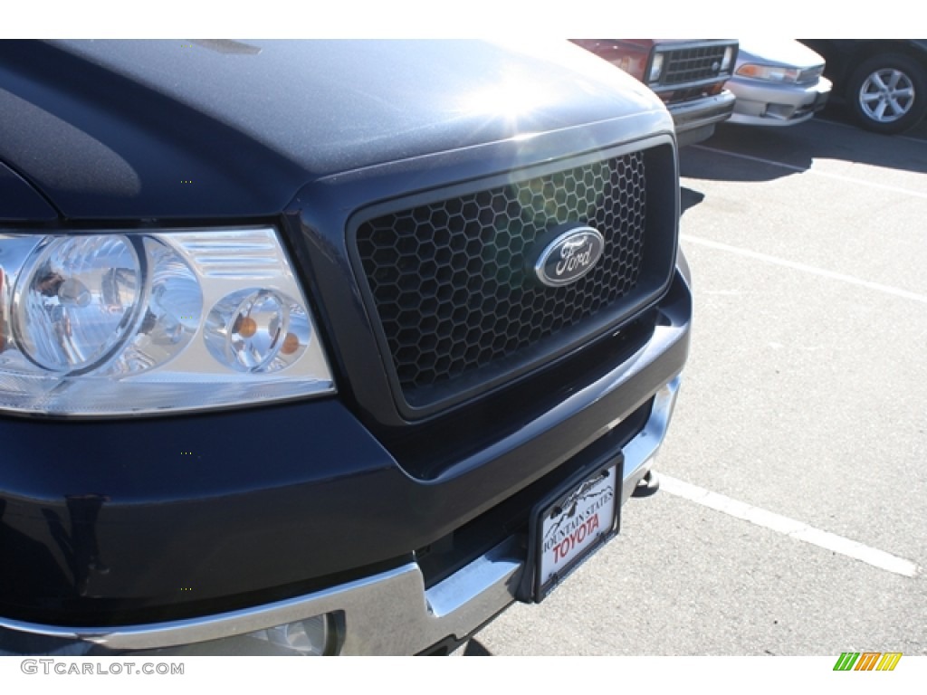 2004 F150 XL Regular Cab 4x4 - True Blue Metallic / Dark Flint photo #16