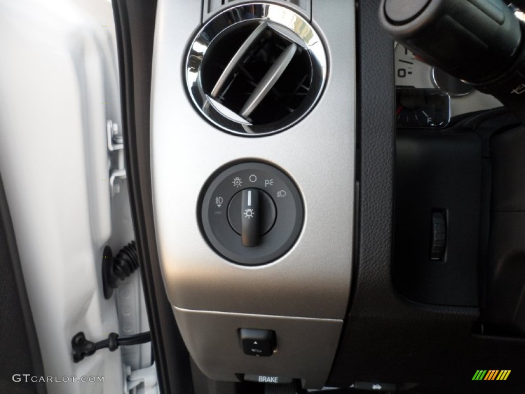 2012 Ford Expedition King Ranch 4x4 Controls Photos