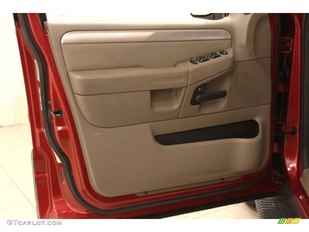 2003 Mercury Mountaineer Convenience AWD Door Panel Photos