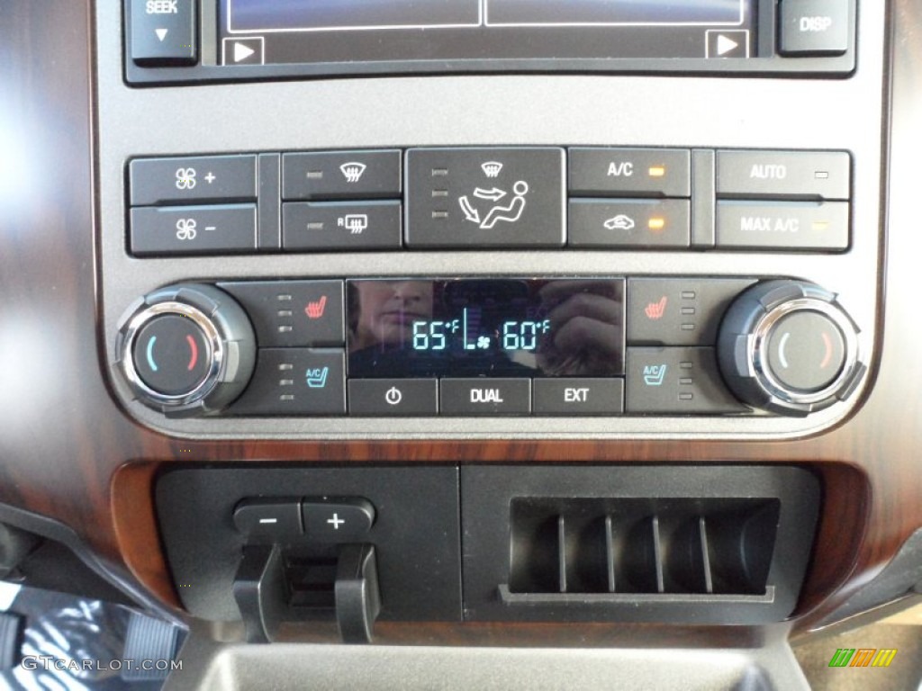 2012 Ford F250 Super Duty Lariat Crew Cab 4x4 Controls Photo #56746248