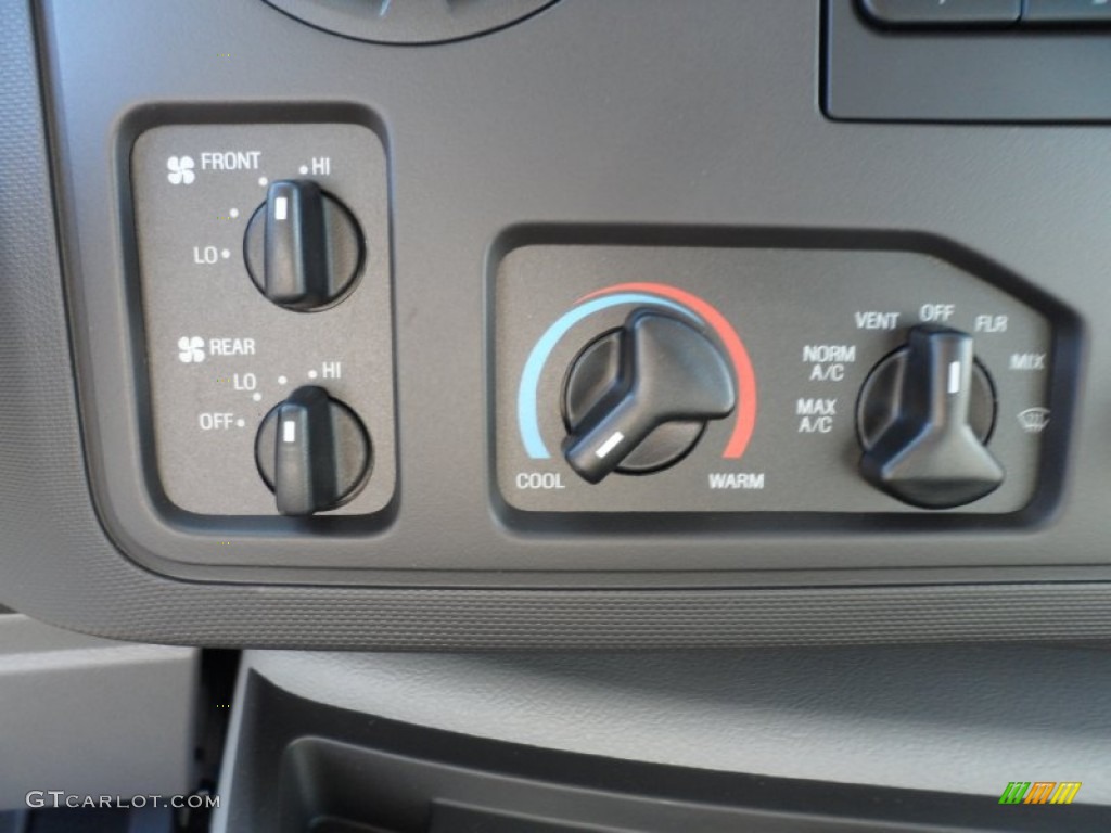 2012 Ford E Series Van E350 XL Extended Passenger Controls Photo #56746589