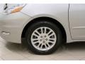 2007 Silver Shadow Pearl Toyota Sienna XLE  photo #23