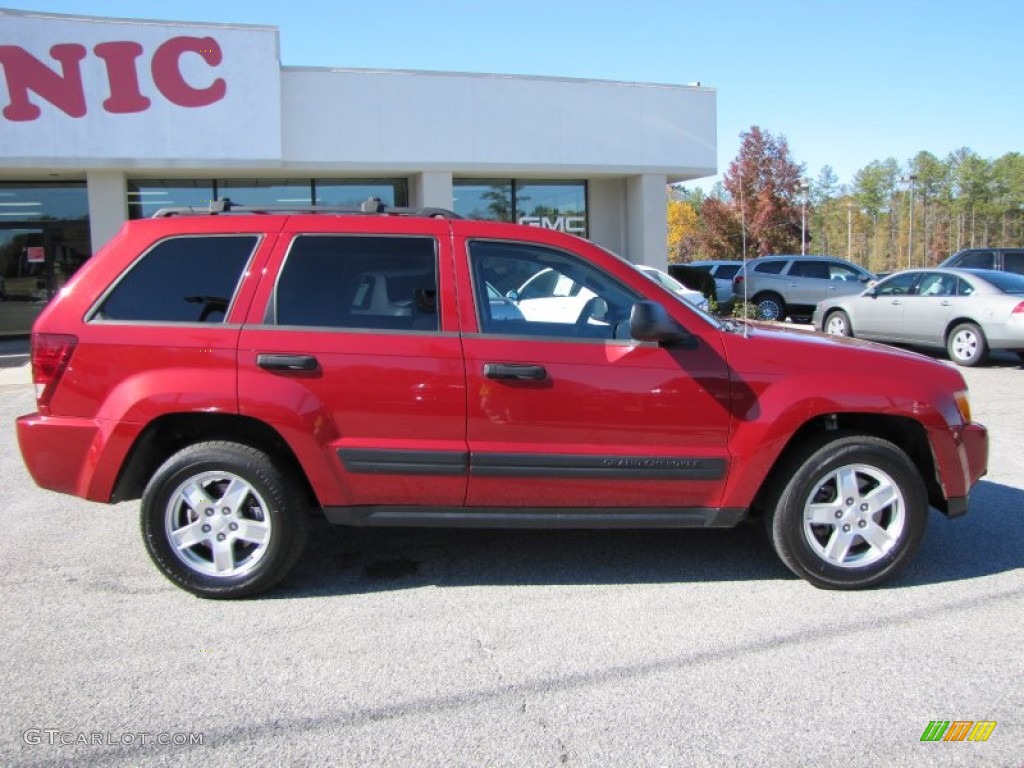 2006 Grand Cherokee Laredo - Inferno Red Crystal Pearl / Medium Slate Gray photo #8