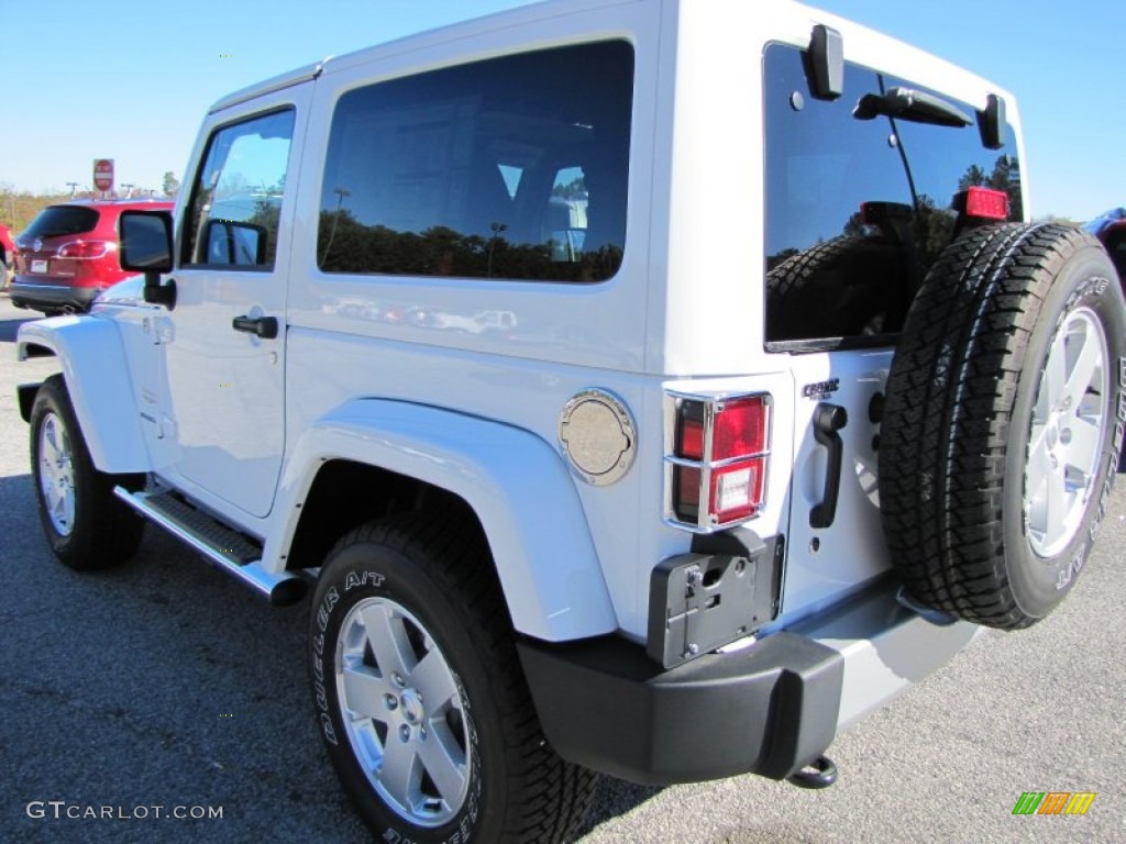 2011 Wrangler Sahara 4x4 - Bright White / Black/Dark Saddle photo #5