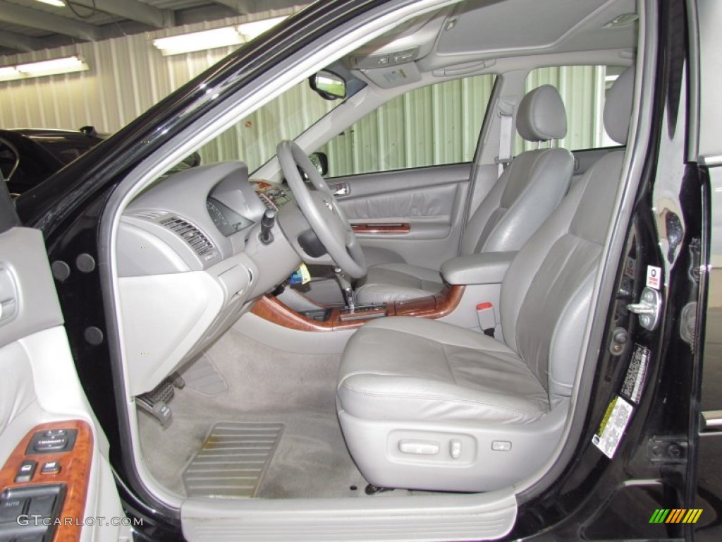 2004 Camry XLE V6 - Black / Taupe photo #8