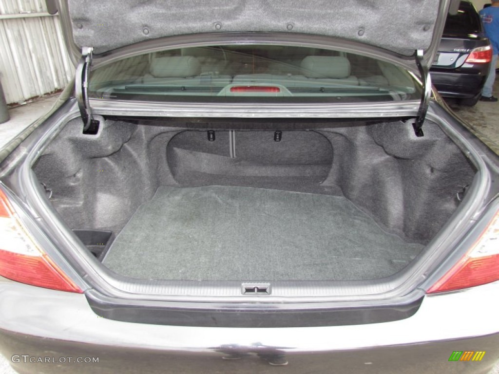 2004 Camry XLE V6 - Black / Taupe photo #19