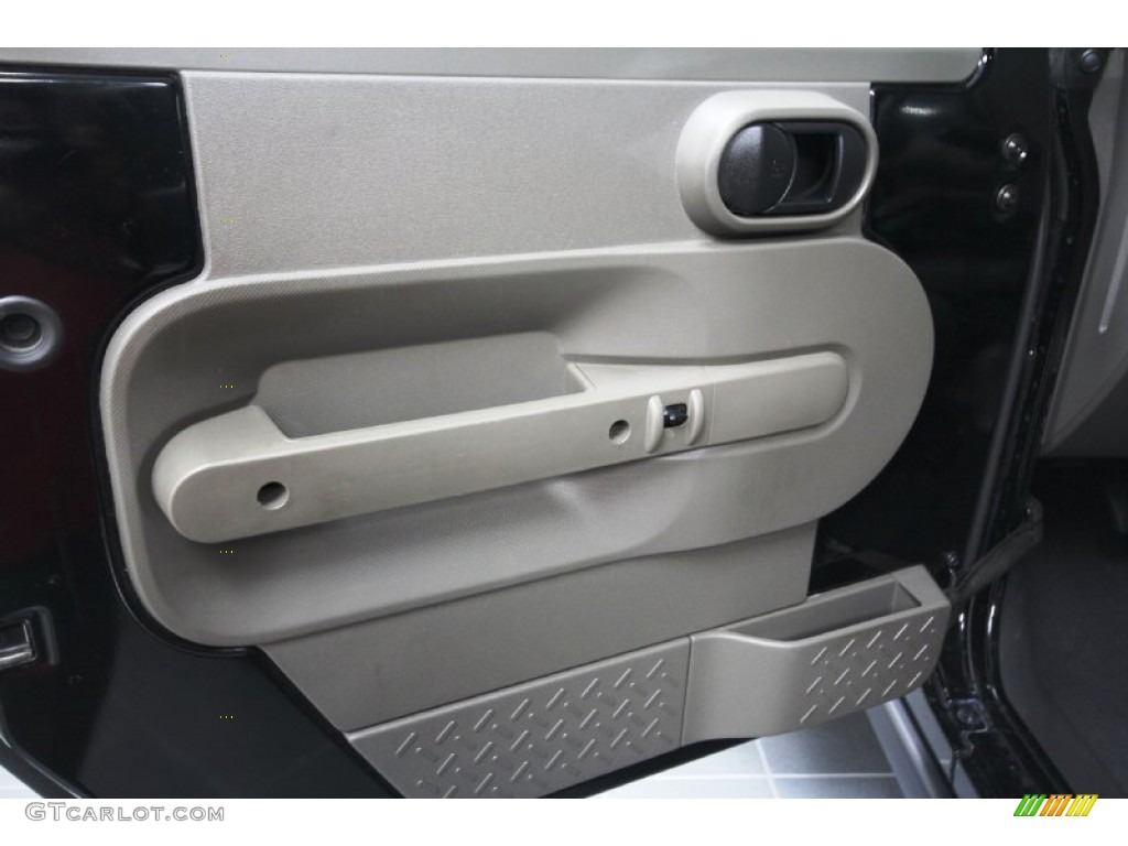 2009 Jeep Wrangler Rubicon 4x4 Dark Khaki/Medium Khaki Door Panel Photo #56760069
