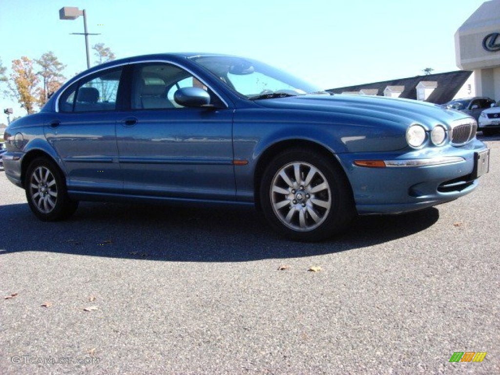 2002 X-Type 2.5 - Adriatic Blue Metallic / Ivory photo #2