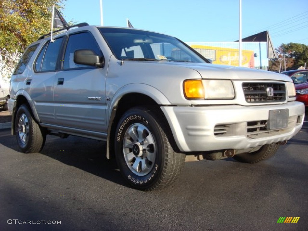 Bright Silver Metallic Honda Passport