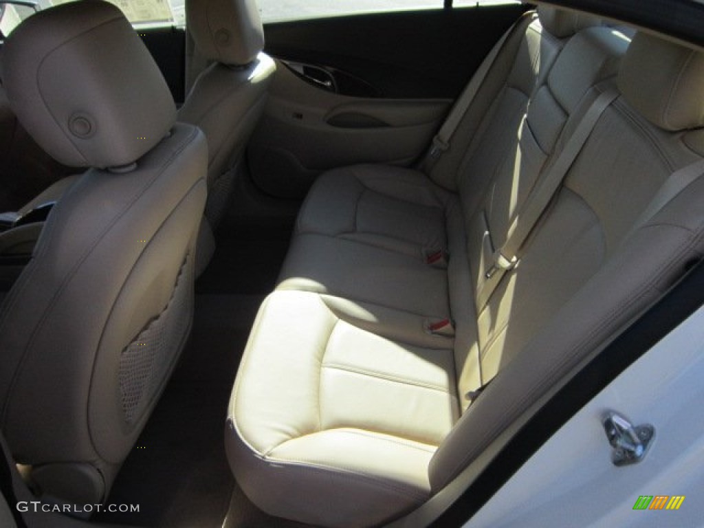 2012 LaCrosse AWD - White Diamond Tricoat / Cashmere photo #12