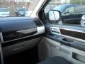 Stone White - Grand Caravan SXT Photo No. 6