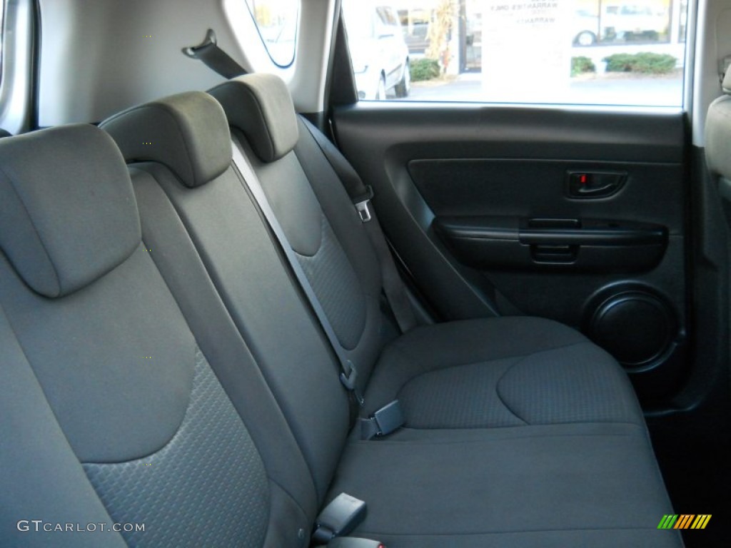 Black Cloth Interior 2010 Kia Soul 1.6 Photo #56774157