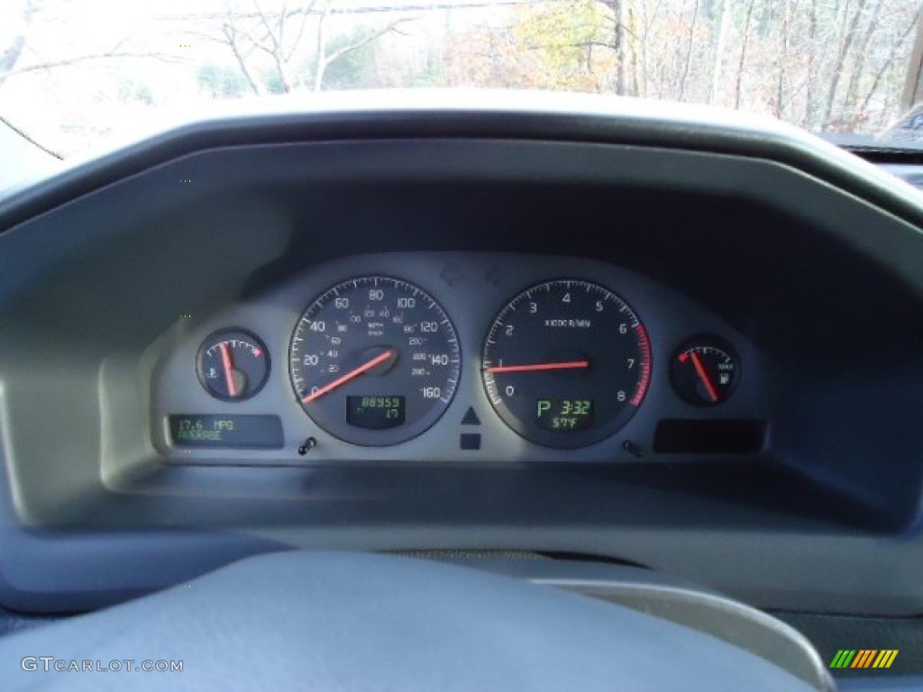 2001 Volvo V70 T5 Gauges Photos