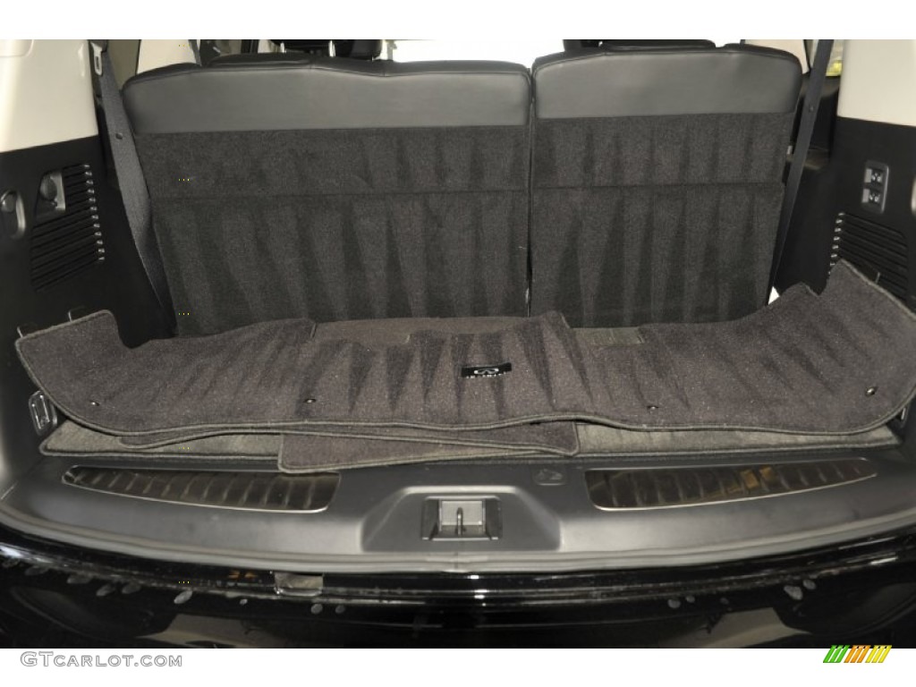 2011 Infiniti QX 56 Trunk Photo #56781226