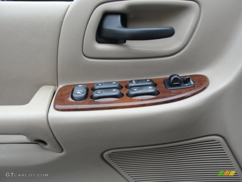 2001 Ford Windstar SEL Controls Photo #56782693
