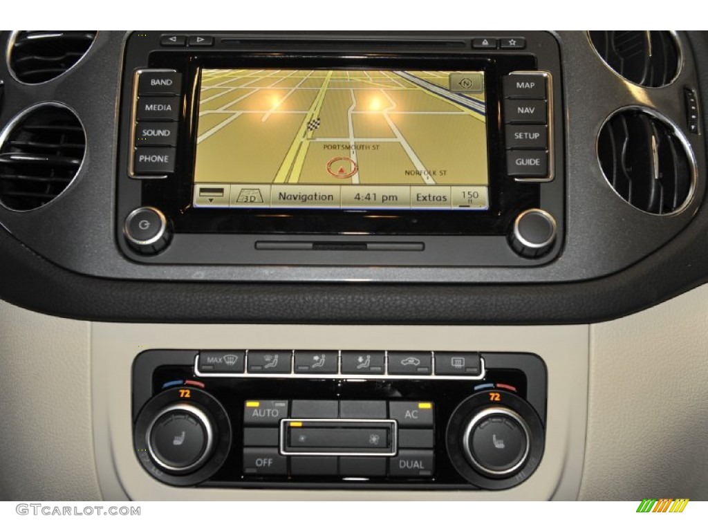 2012 Tiguan SEL - Deep Black Metallic / Beige photo #17