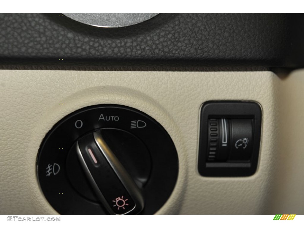 2012 Tiguan SEL - Deep Black Metallic / Beige photo #21