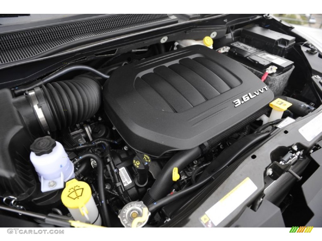 2012 Volkswagen Routan SEL Engine Photos