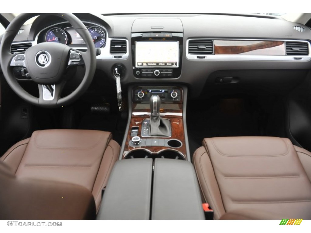 2012 Volkswagen Touareg TDI Lux 4XMotion Saddle Brown Dashboard Photo #56785840