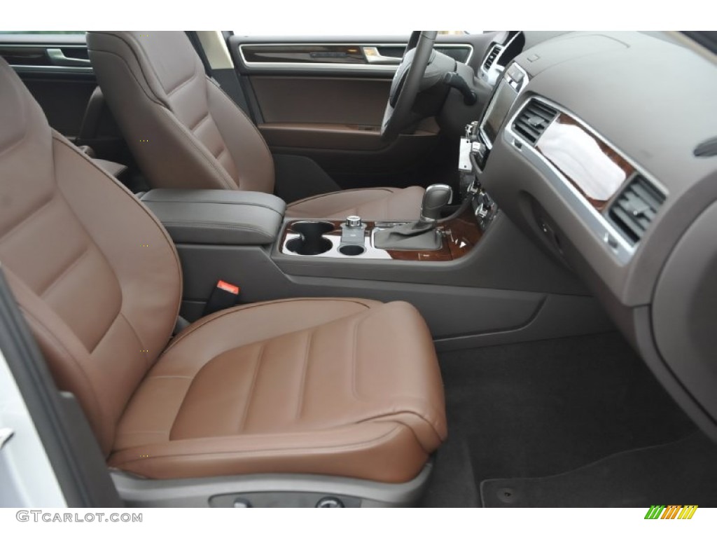 Saddle Brown Interior 2012 Volkswagen Touareg TDI Lux 4XMotion Photo #56785882
