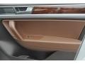 Saddle Brown Door Panel Photo for 2012 Volkswagen Touareg #56785900