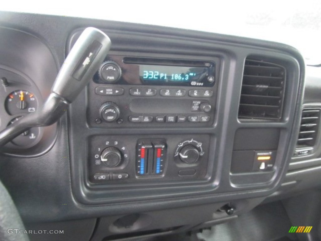 2003 Silverado 1500 LS Regular Cab - Light Pewter Metallic / Dark Charcoal photo #15