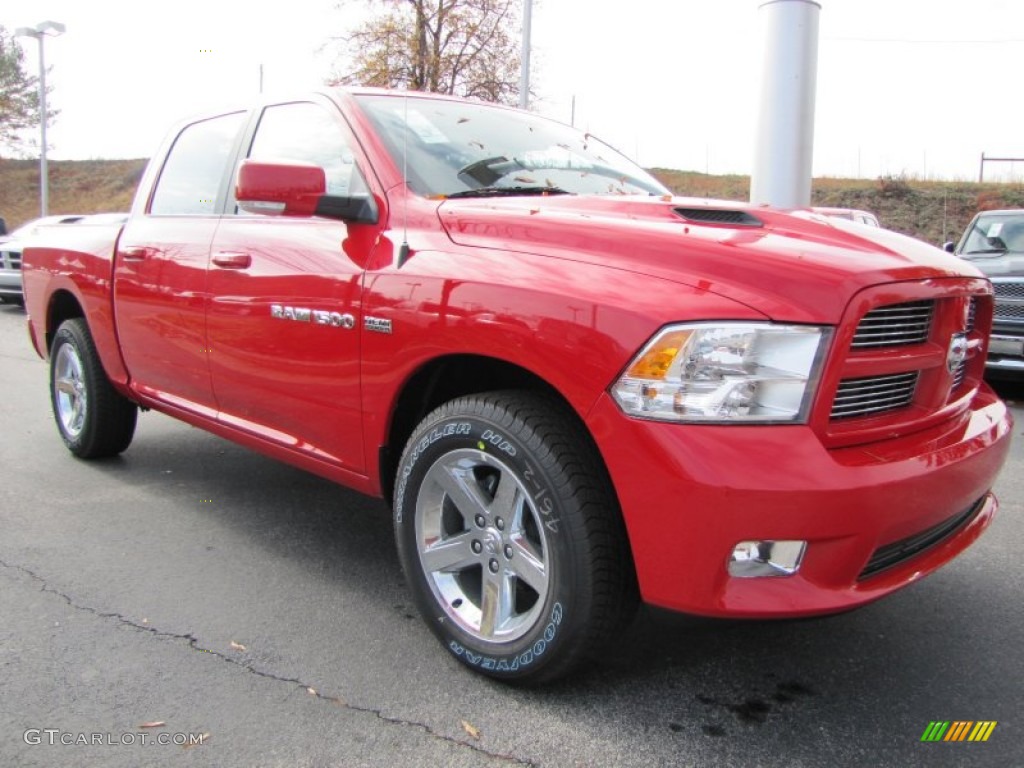 2012 Ram 1500 Sport Crew Cab - Flame Red / Dark Slate Gray photo #4