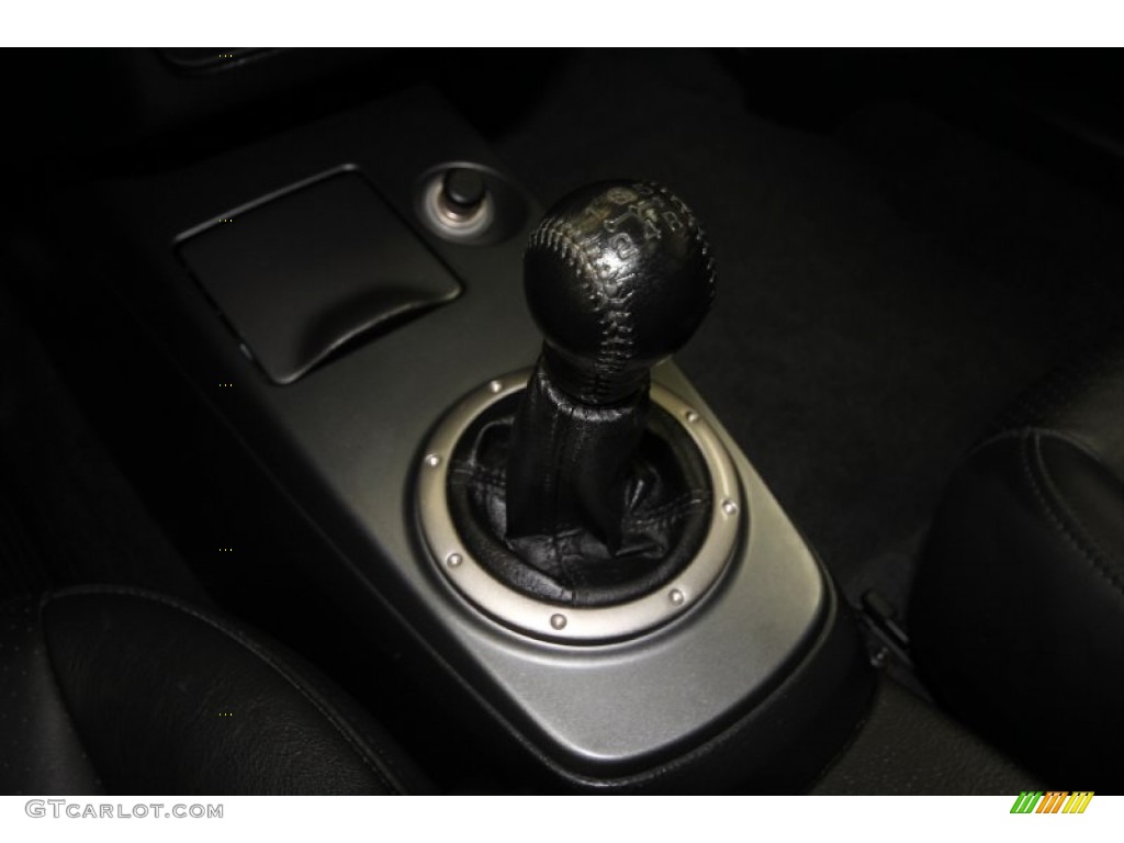 2006 Mitsubishi Lancer Evolution IX Transmission Photos