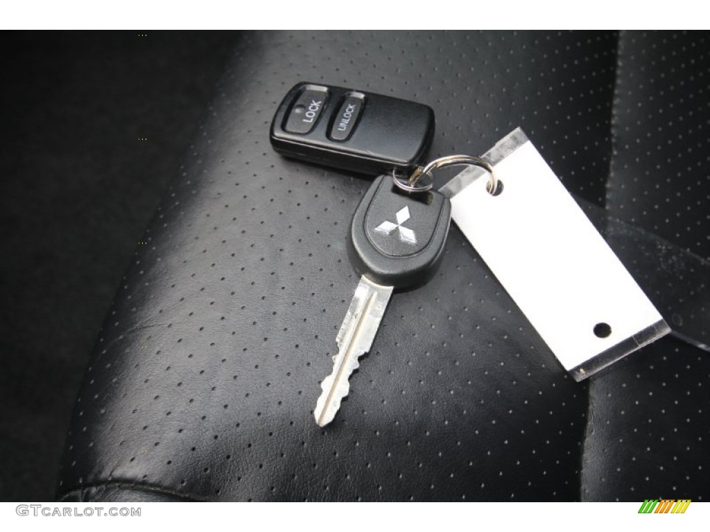 2006 Mitsubishi Lancer Evolution IX Keys Photos