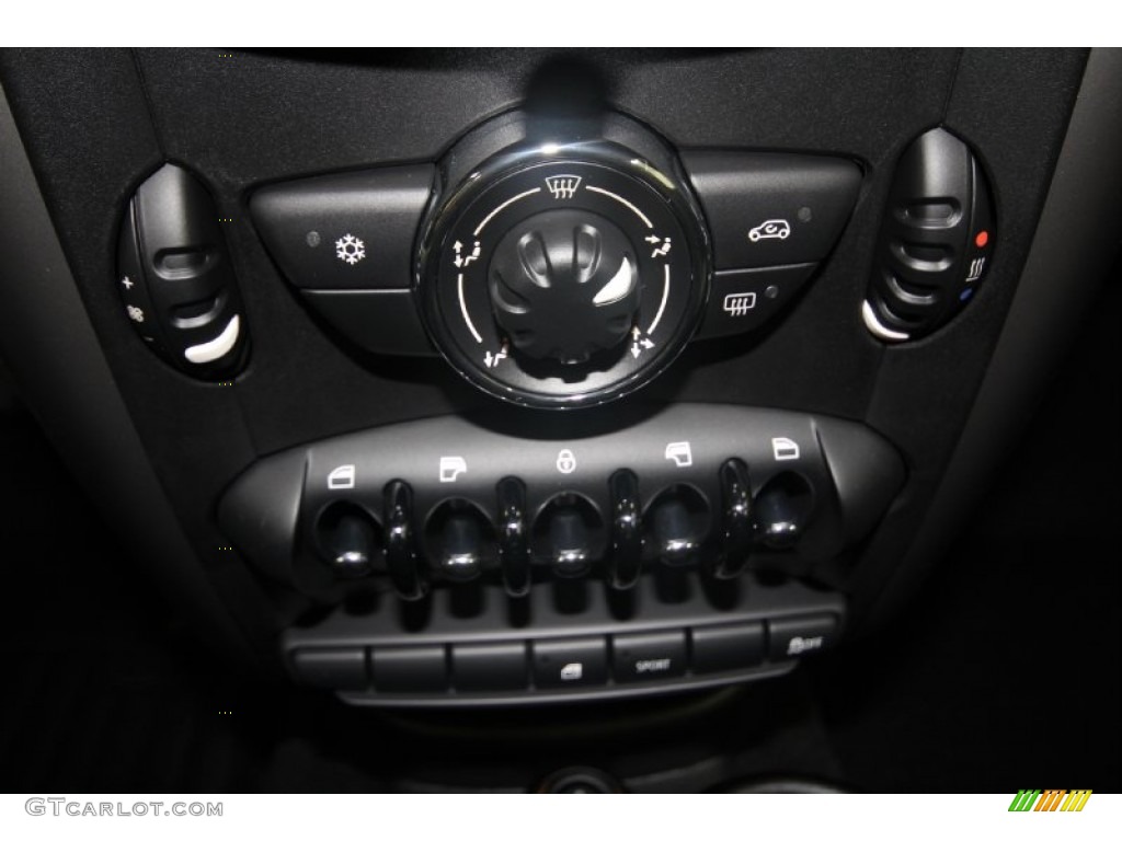 2012 Mini Cooper Countryman Controls Photo #56791842
