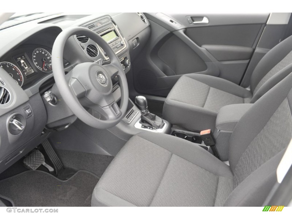 Black Interior 2012 Volkswagen Tiguan S Photo #56792421