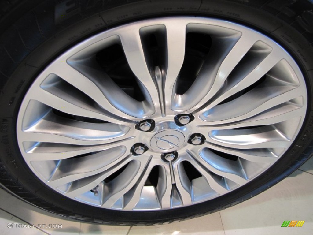 2012 Chrysler 200 Limited Convertible Wheel Photo #56792622