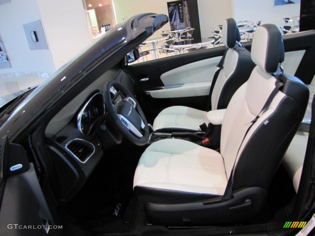 Black/Pearl Interior 2012 Chrysler 200 Limited Convertible Photo #56792631