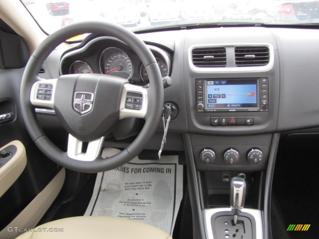 2011 Dodge Avenger Lux Dashboard Photos