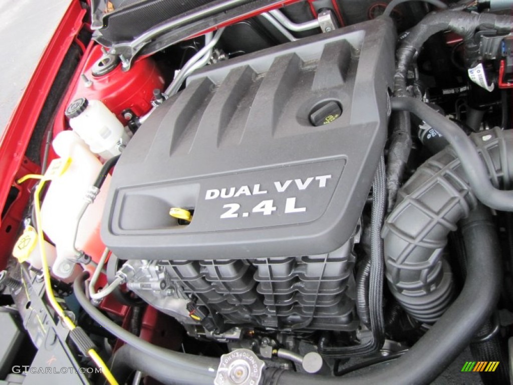 2011 Dodge Avenger Lux Engine Photos