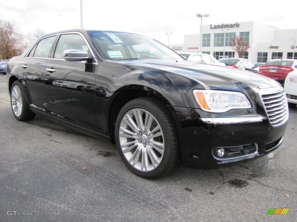 2011 300 C Hemi - Gloss Black / Dark Frost Beige/Light Frost Beige photo #4