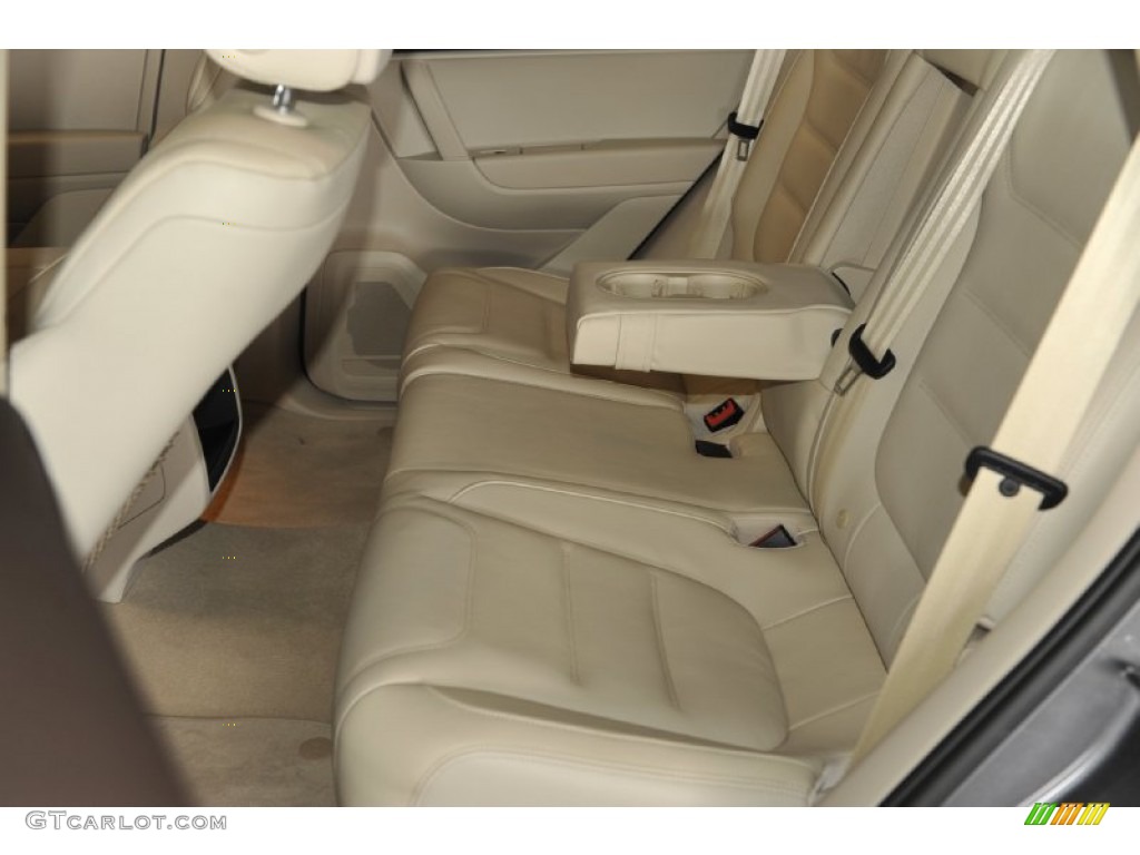 Cornsilk Beige Interior 2012 Volkswagen Touareg TDI Lux 4XMotion Photo #56793879