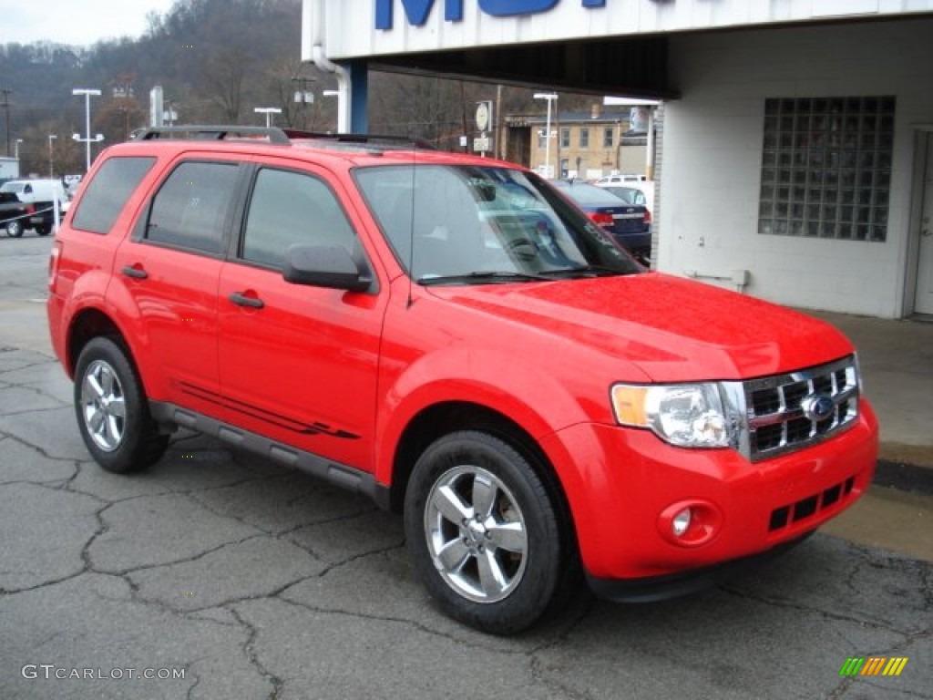 2009 Escape XLT 4WD - Torch Red / Charcoal photo #2